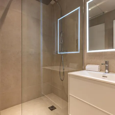 Apartment Luxueux 3 Terrasse Vue Mer, Felix Faure- Forville A3b047 Cannes